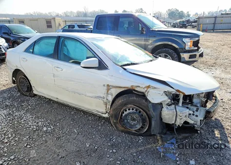 2012 Toyota Camry Base z USA, uszkodzony, nr VIN 4T1BF1FK2CU579541